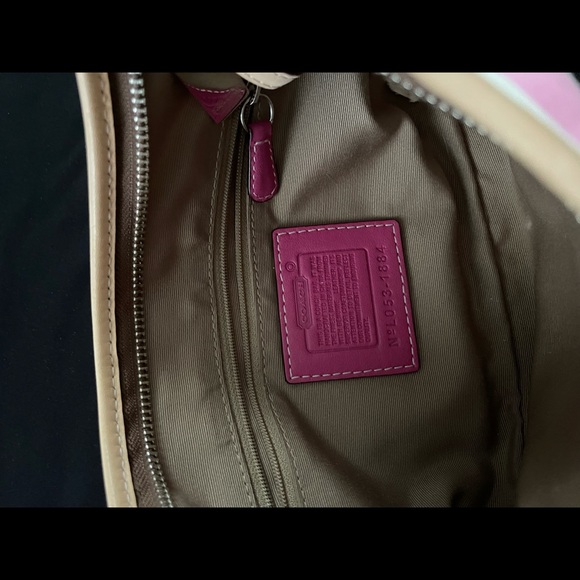 Coach Soho Hampton Striped Hobo Shoulder Bag Authentic - Picture 3 of 7